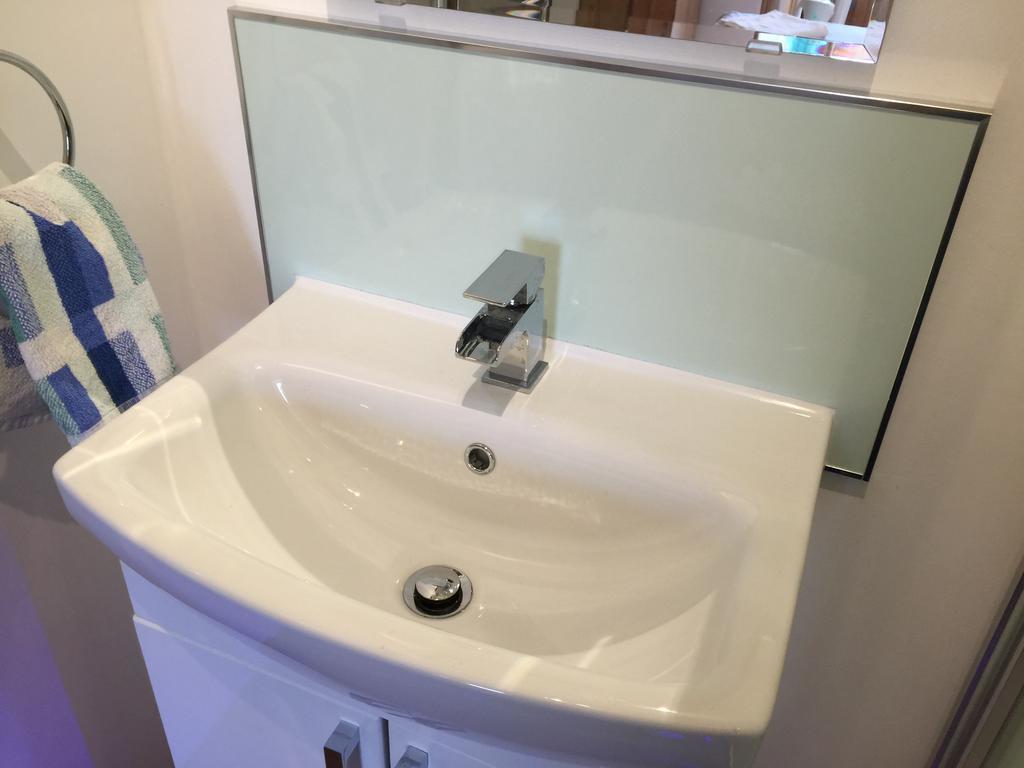 קולדסטרים Bank Guest House מראה חיצוני תמונה